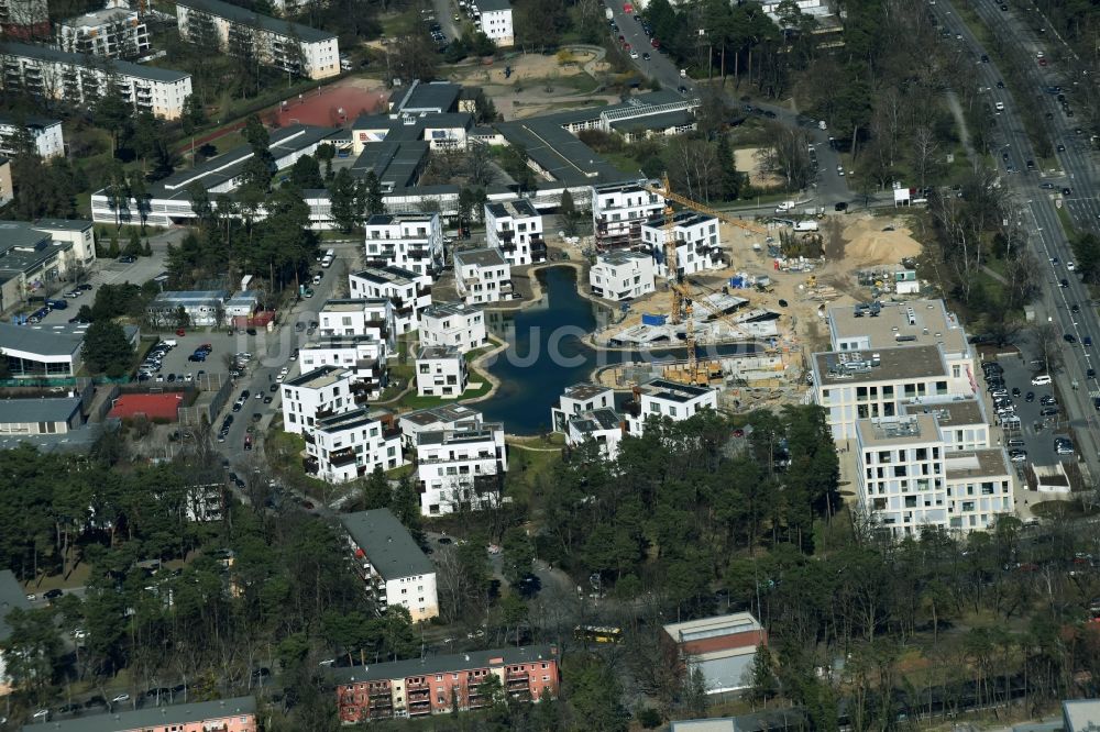 Luftbild Berlin - Baustelle Neubau Wohnanlage Fünf Morgen Dahlem Urban Village der STOFANEL Gruppe in Berlin - Dahlem