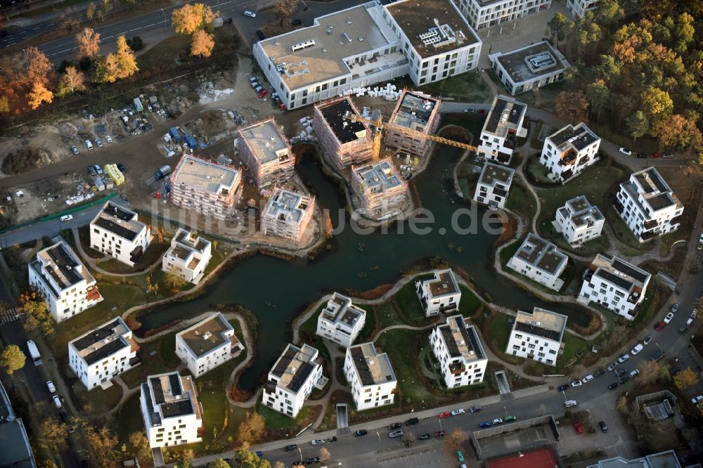 Luftbild Berlin - Baustelle Neubau Wohnanlage Fünf Morgen Dahlem Urban Village der STOFANEL Gruppe in Berlin - Dahlem