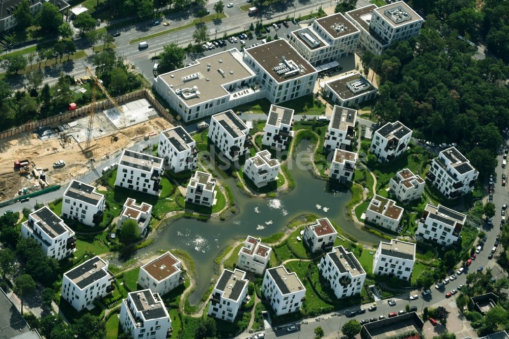 Luftbild Berlin - Baustelle Neubau Wohnanlage Fünf Morgen Dahlem Urban Village der STOFANEL Gruppe in Berlin - Dahlem