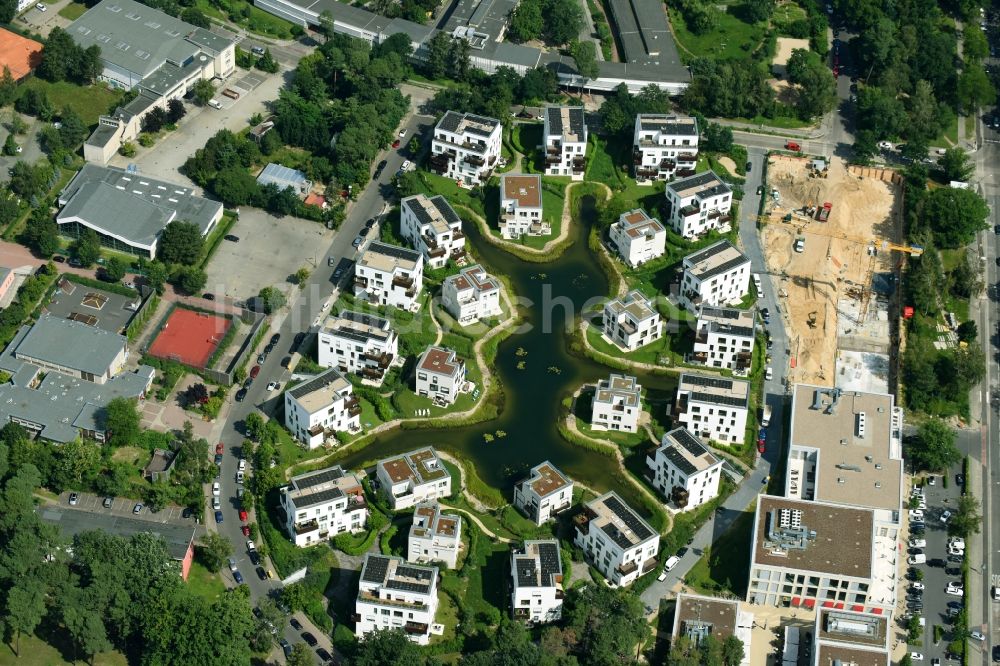 Luftbild Berlin - Baustelle Neubau Wohnanlage Fünf Morgen Dahlem Urban Village der STOFANEL Gruppe in Berlin - Dahlem