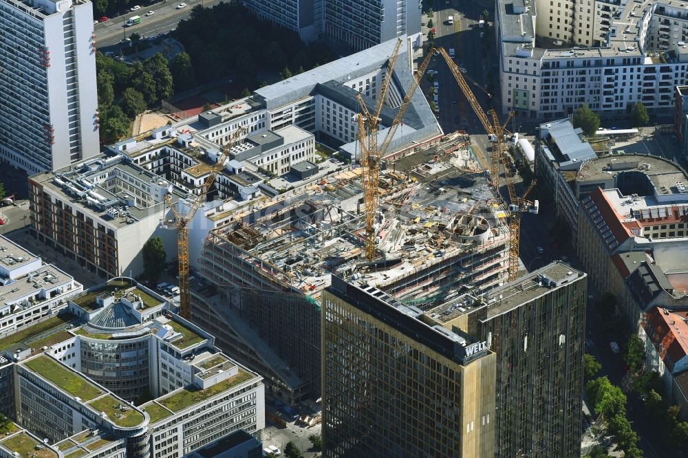 Berlin aus der Vogelperspektive: Baustelle des Neubaus Axel Springer Campus an der Krausenstraße - Schützenstraße in Berlin