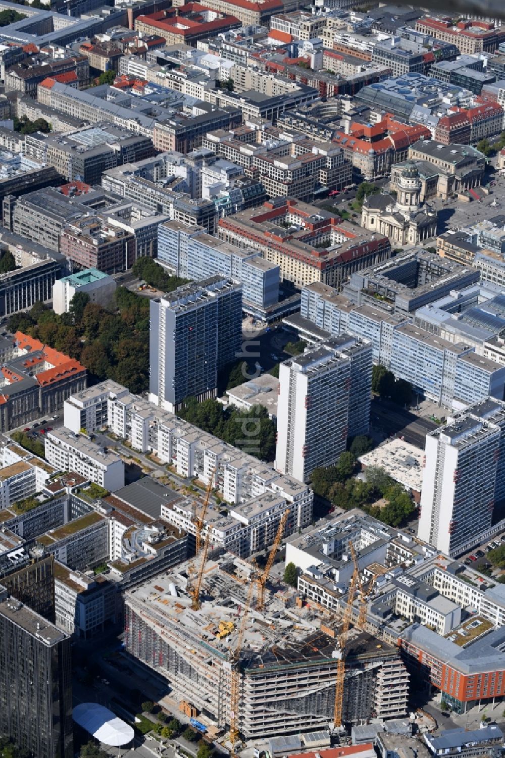 Berlin aus der Vogelperspektive: Baustelle des Neubaus Axel Springer Campus an der Krausenstraße - Schützenstraße in Berlin