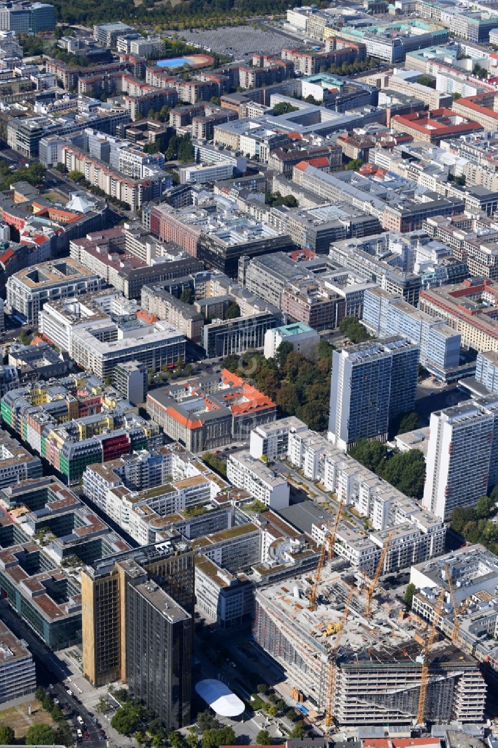 Luftaufnahme Berlin - Baustelle des Neubaus Axel Springer Campus an der Krausenstraße - Schützenstraße in Berlin