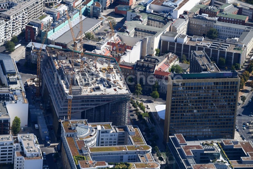 Berlin von oben - Baustelle des Neubaus Axel Springer Campus an der Krausenstraße - Schützenstraße in Berlin