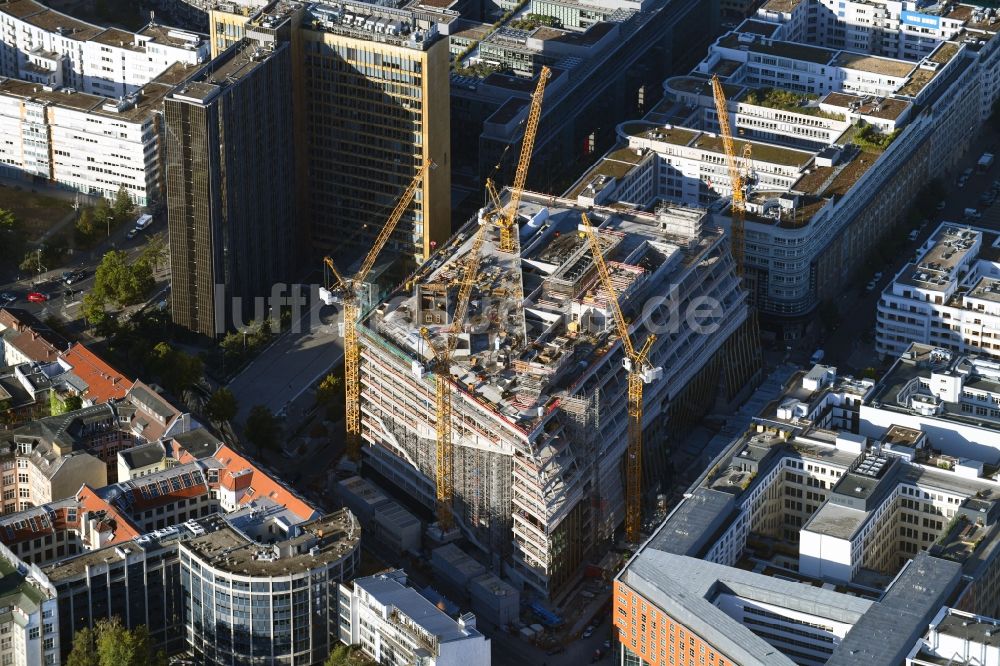 Berlin aus der Vogelperspektive: Baustelle des Neubaus Axel Springer Campus an der Krausenstraße - Schützenstraße in Berlin