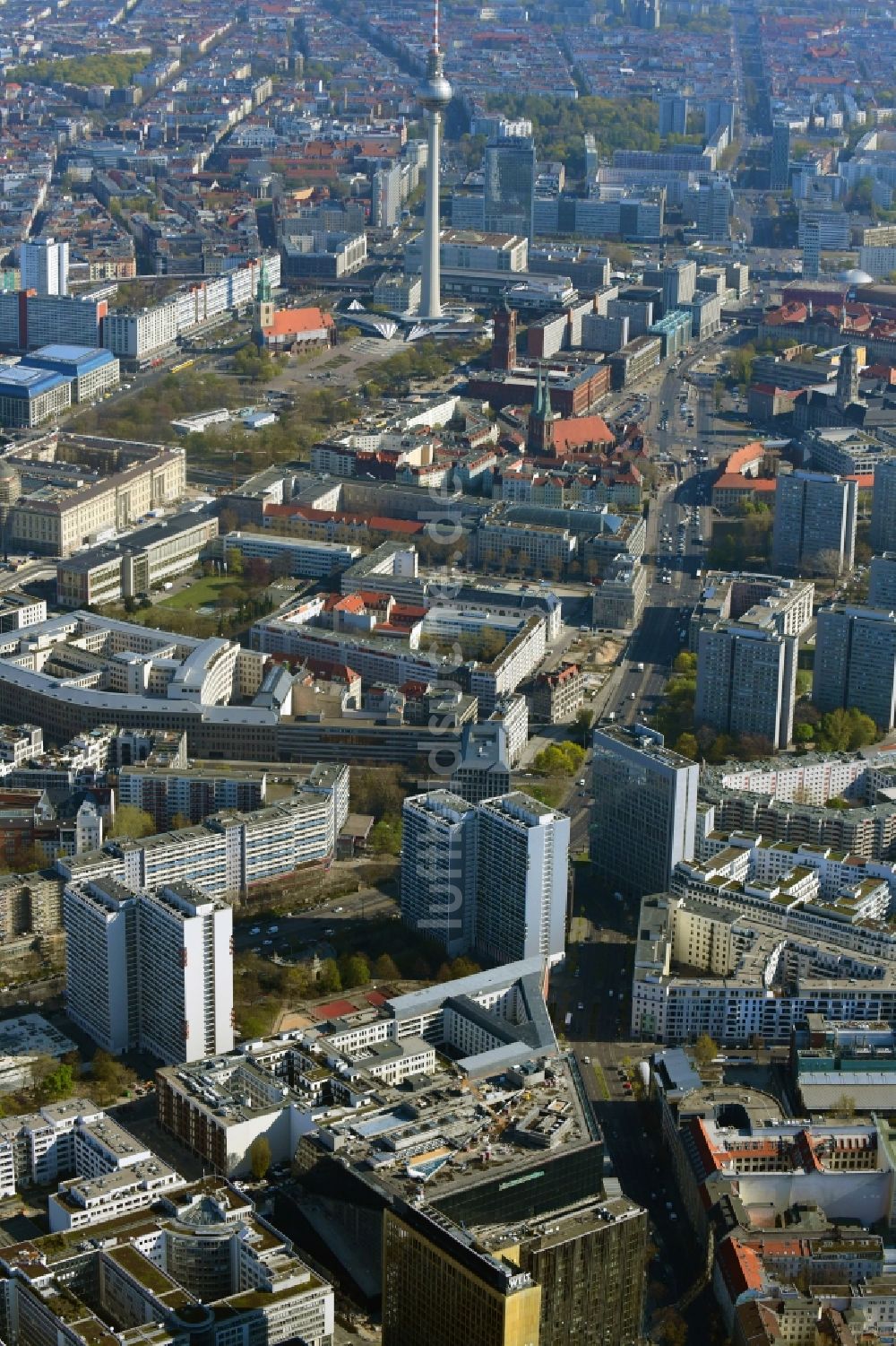 Luftaufnahme Berlin - Baustelle des Neubaus Axel Springer Campus an der Krausenstraße - Schützenstraße in Berlin