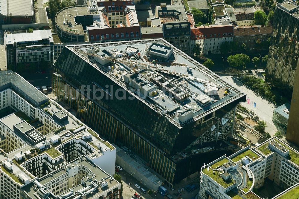 Berlin von oben - Baustelle des Neubaus Axel Springer Campus an der Krausenstraße - Schützenstraße in Berlin