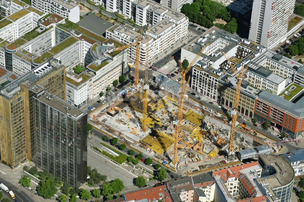 Berlin von oben - Baustelle des Neubaus Axel Springer Campus - OMA an der Krausenstraße - Schützenstraße in Berlin