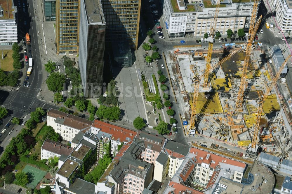 Luftaufnahme Berlin - Baustelle des Neubaus Axel Springer Campus - OMA an der Krausenstraße - Schützenstraße in Berlin