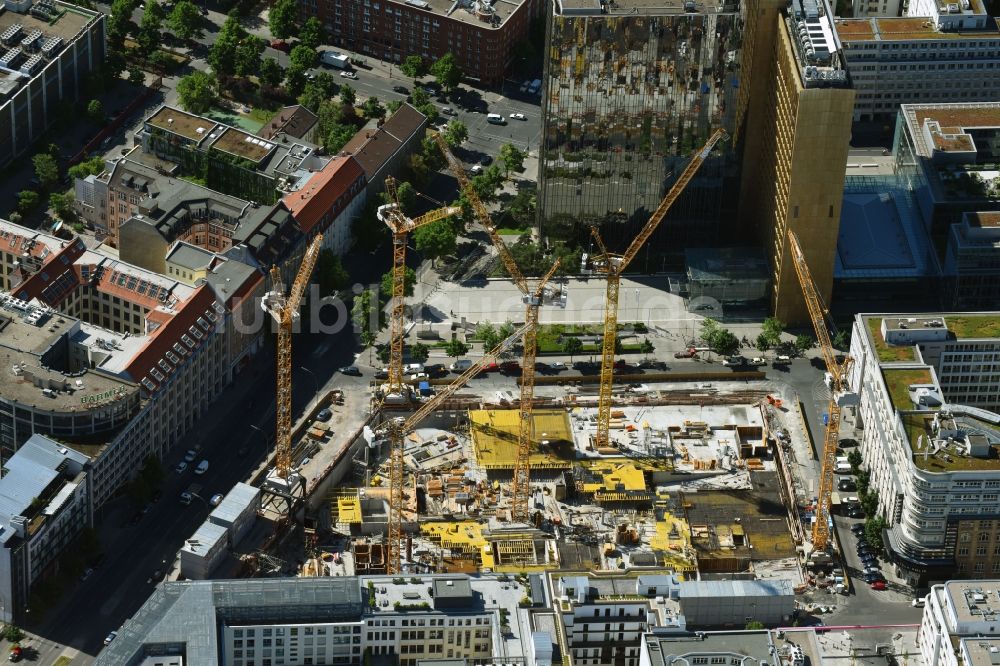 Berlin von oben - Baustelle des Neubaus Axel Springer Campus - OMA an der Krausenstraße - Schützenstraße in Berlin