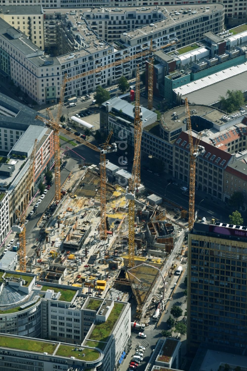 Luftbild Berlin - Baustelle des Neubaus Axel Springer Campus - OMA an der Krausenstraße - Schützenstraße in Berlin