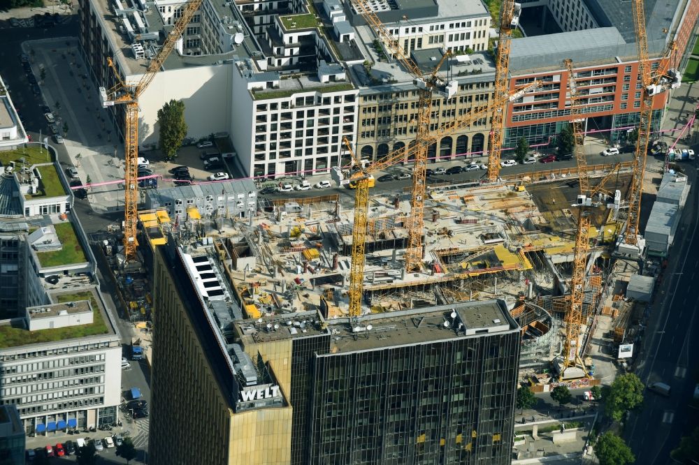 Luftaufnahme Berlin - Baustelle des Neubaus Axel Springer Campus - OMA an der Krausenstraße - Schützenstraße in Berlin