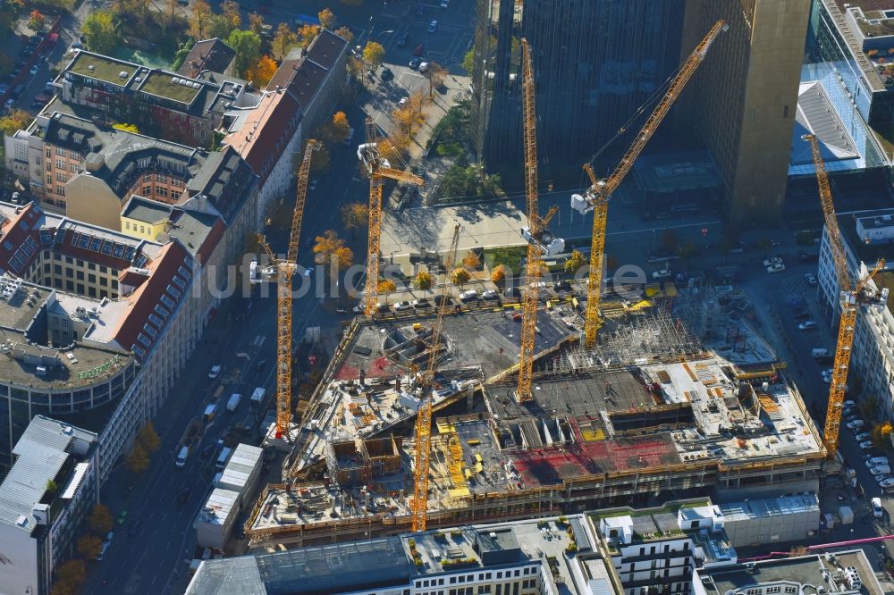 Berlin von oben - Baustelle des Neubaus Axel Springer Campus - OMA an der Krausenstraße - Schützenstraße in Berlin