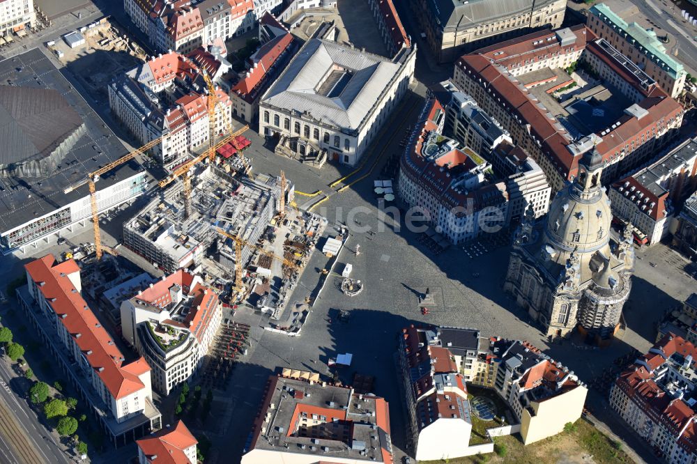 Dresden aus der Vogelperspektive: Baustelle des Neubaus Neumarkt Palais City One in der Altstadt in Dresden im Bundesland Sachsen