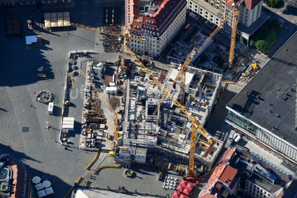 Dresden aus der Vogelperspektive: Baustelle des Neubaus Neumarkt Palais City One in der Altstadt in Dresden im Bundesland Sachsen