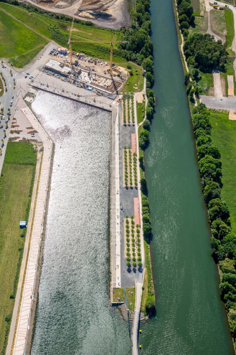 Luftbild Gelsenkirchen - Baustelle eines Neubaus der Stölting Service Group GmbH an der Johannes-Rau-Allee im Ortsteil Bismarck in Gelsenkirchen im Bundesland Nordrhein-Westfalen