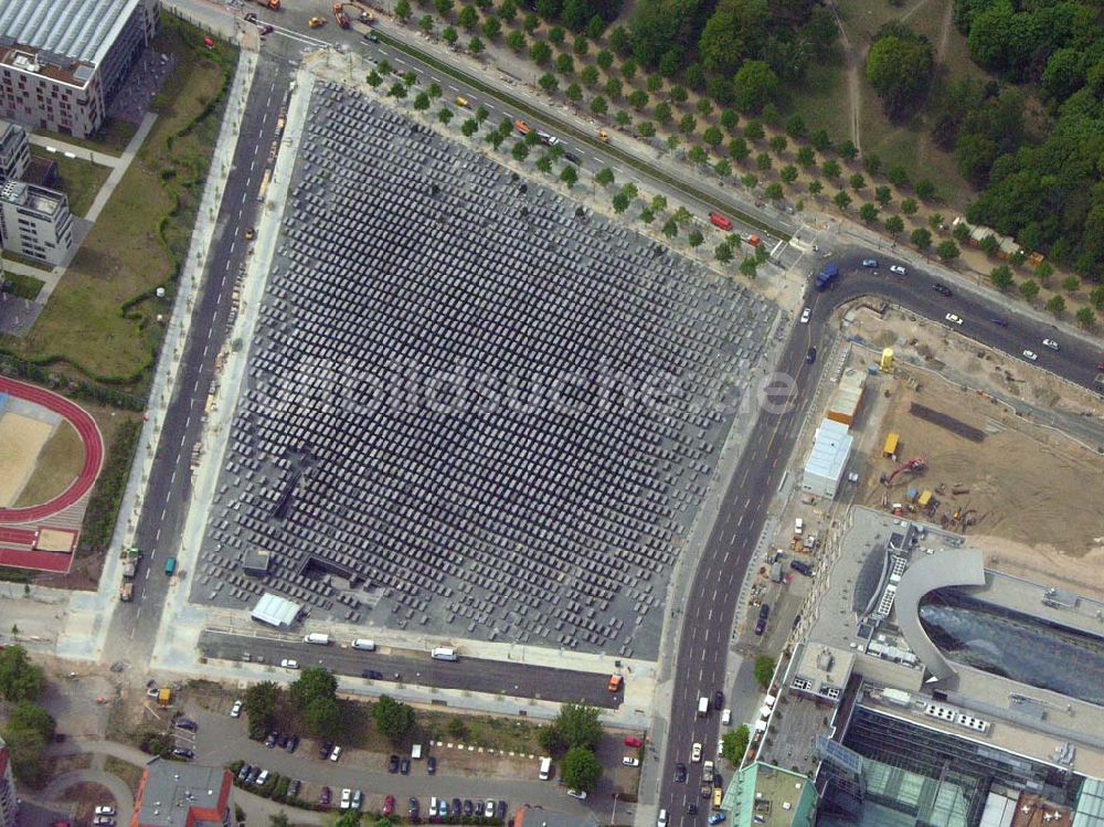 Luftaufnahme Berlin - Baustelle der neuen US-Botschaft am Brandenburger Tor in Berlin