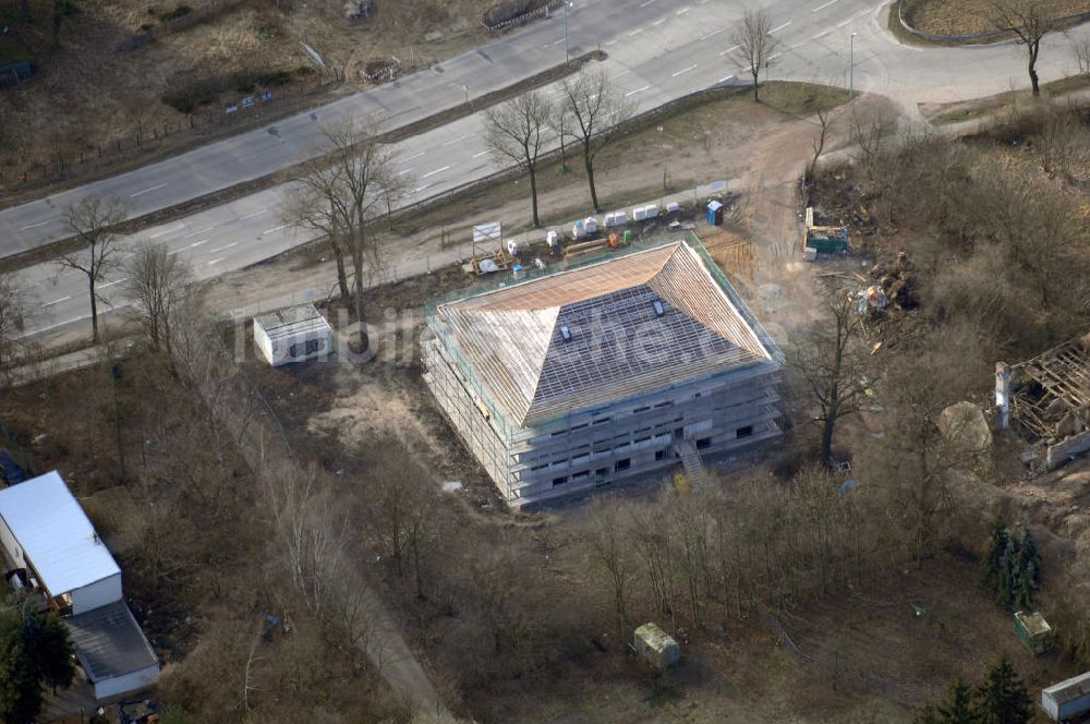 Luftaufnahme Hoppegarten - Baustelle des neuen China-Restaurants an der B1 in Hoppegarten