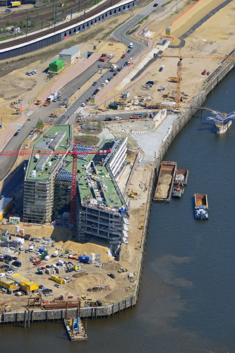 Hamburg aus der Vogelperspektive: Baustelle der neuen HafenCity Universität in Hamburg