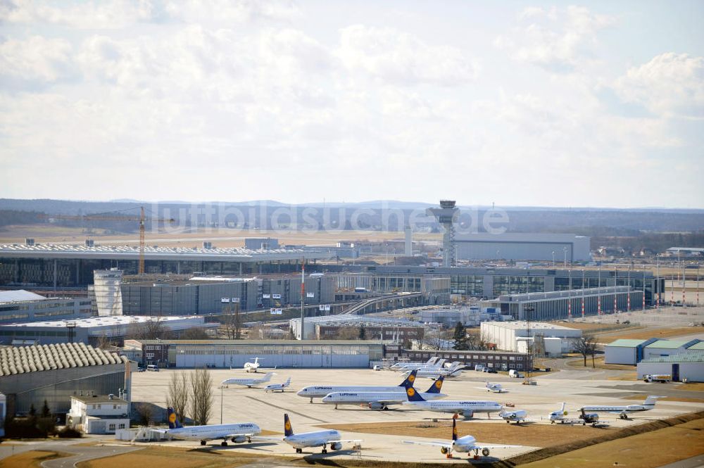 Luftbild Schönefeld - Baustelle des neuen Terminals am Flughafen Berlin Schönefeld ( BER / BBI)