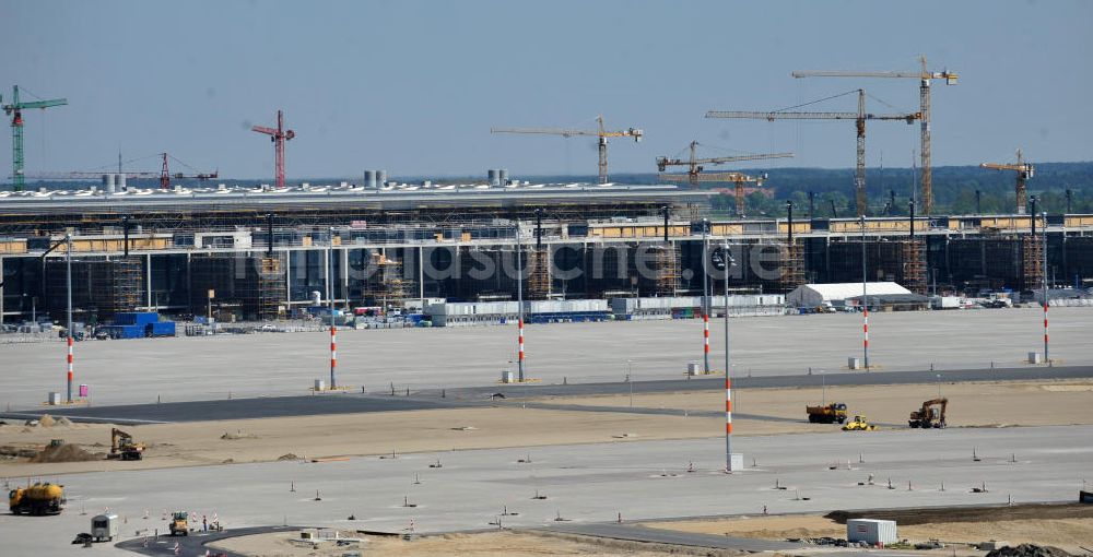 Luftbild Schönefeld - Baustelle des neuen Terminals am Flughafen Schönefeld (BBI)