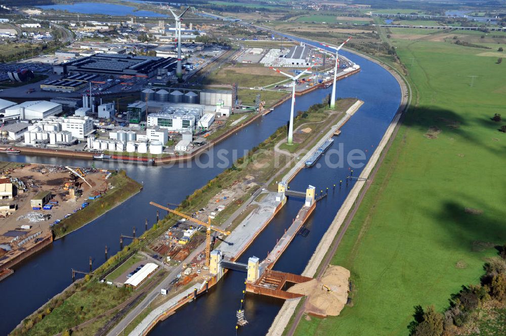 Luftaufnahme Magdeburg - Baustelle Niedrigwasserschleuse Magdeburg im Rothenseer Verbindungskanal