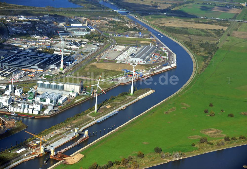 Luftbild Magdeburg - Baustelle Niedrigwasserschleuse Magdeburg im Rothenseer Verbindungskanal