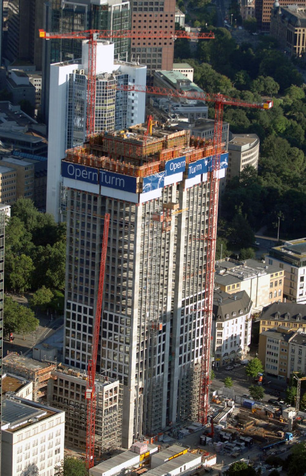 Luftbild Frankfurt am Main - Baustelle Opern Turm in Frankfurt am Main