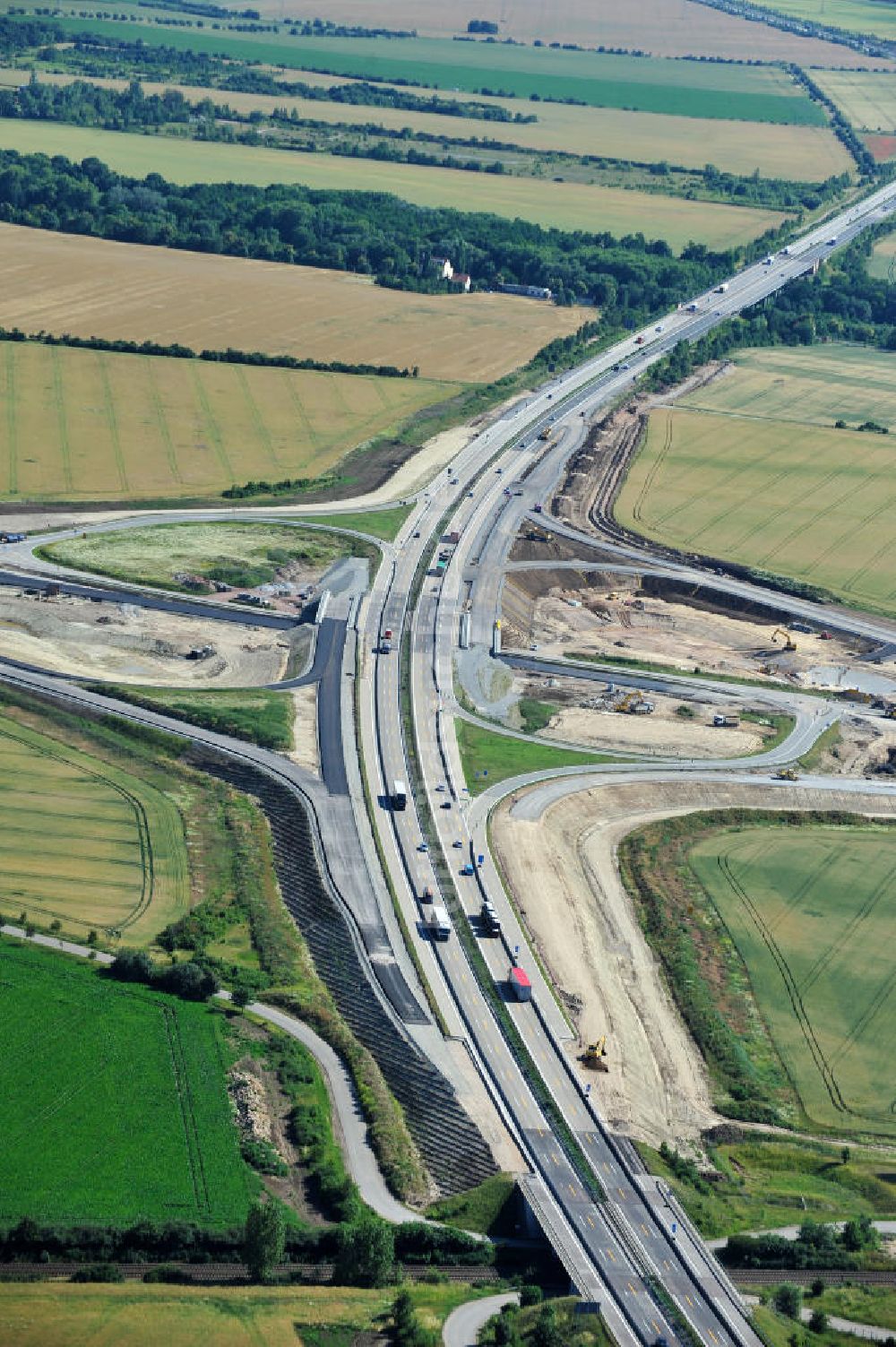 Luftaufnahme Bernburg - Baustelle Ortsumgehung B 6n und BA 14 Bernburg in Sachsen-Anhalt