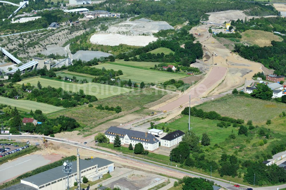 Bernburg aus der Vogelperspektive: Baustelle Ortsumgehung B 6n und BA 14 Bernburg in Sachsen-Anhalt