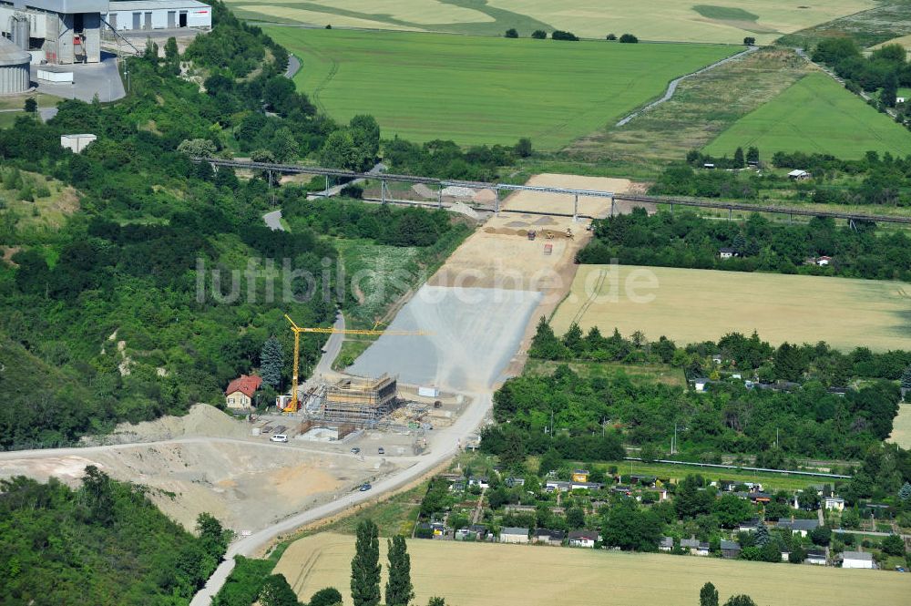 Bernburg von oben - Baustelle Ortsumgehung B 6n und BA 14 Bernburg in Sachsen-Anhalt