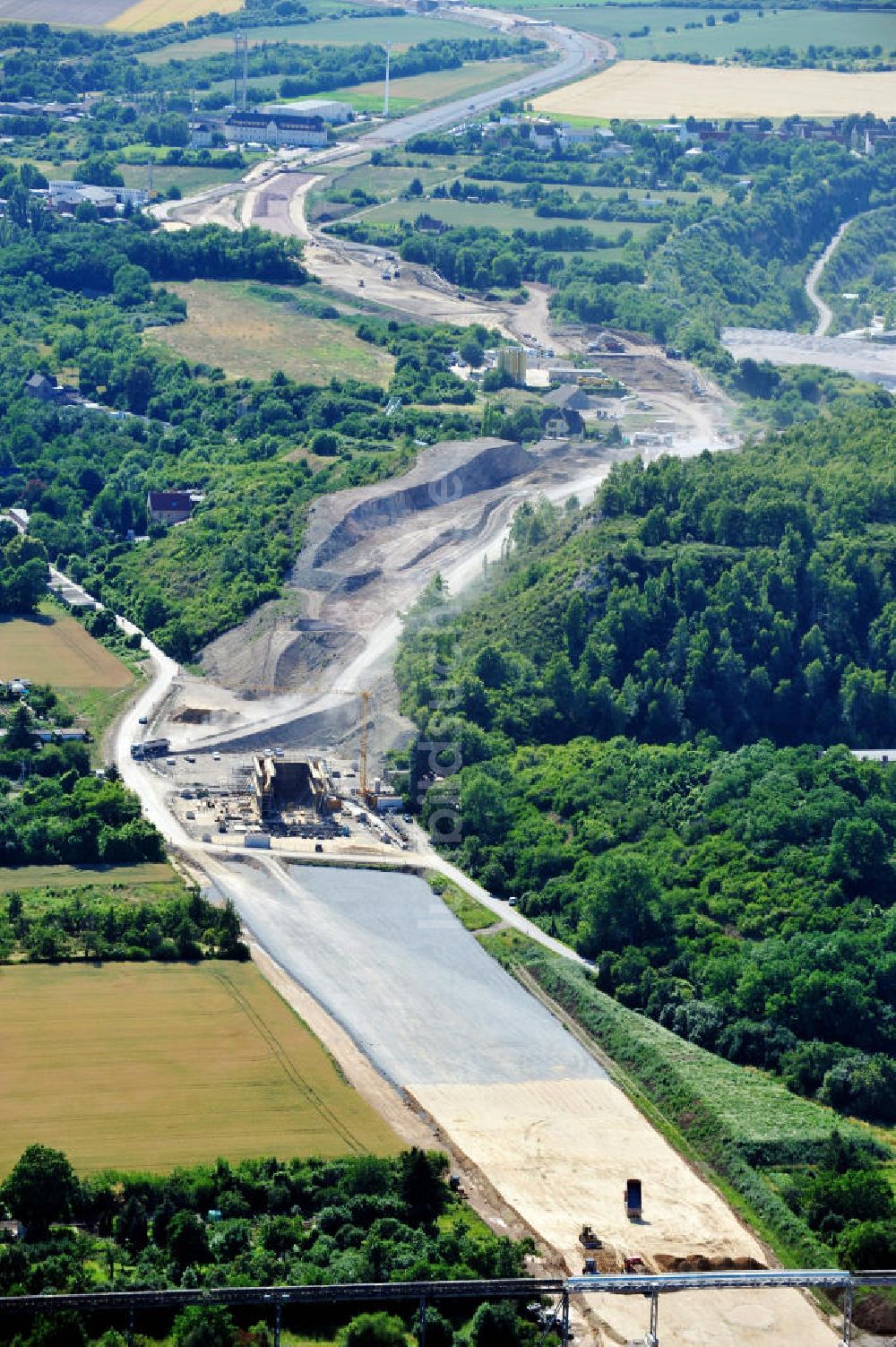 Luftbild Bernburg - Baustelle Ortsumgehung B 6n und BA 14 Bernburg in Sachsen-Anhalt