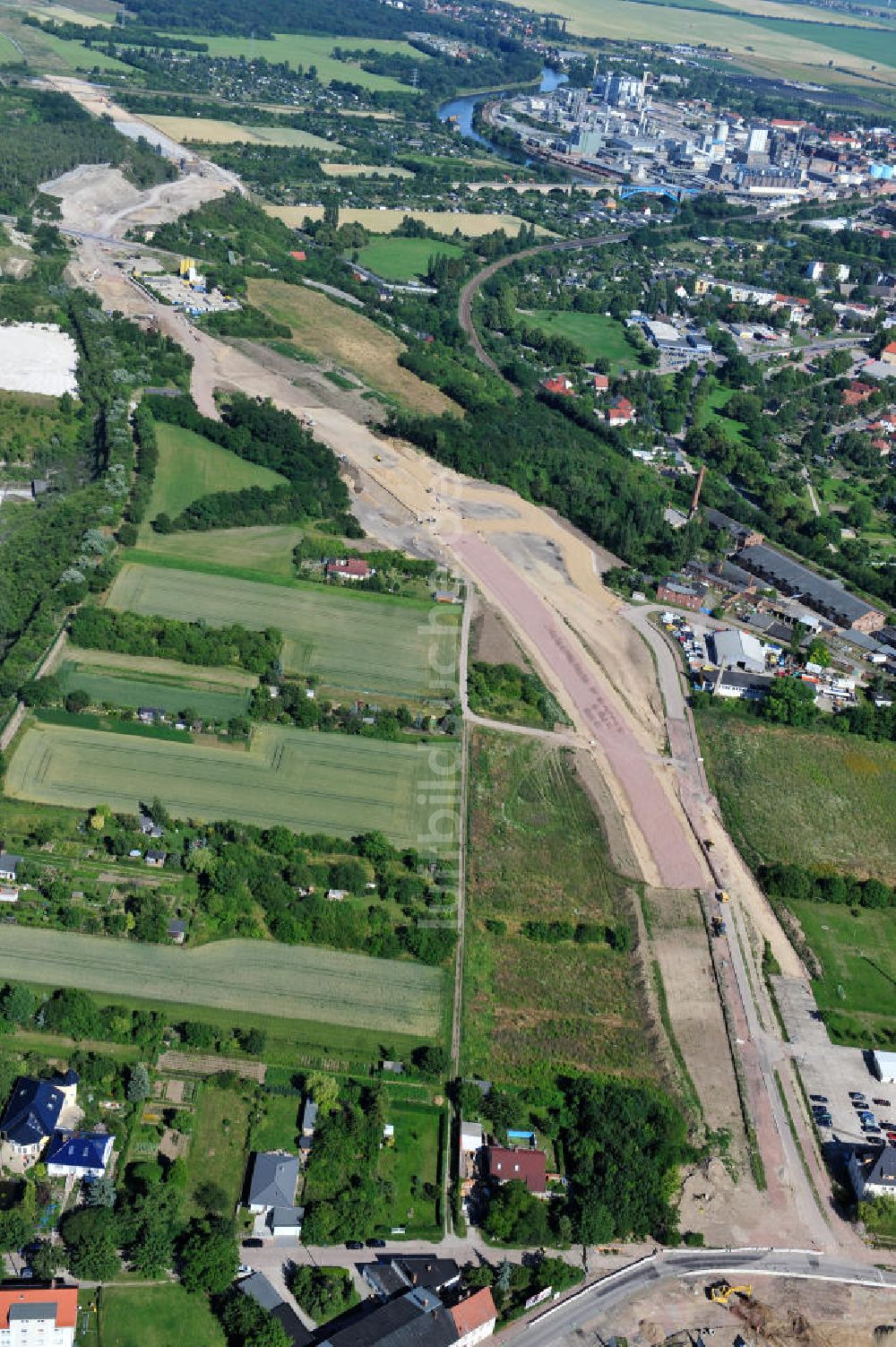 Bernburg aus der Vogelperspektive: Baustelle Ortsumgehung B 6n und BA 14 Bernburg in Sachsen-Anhalt