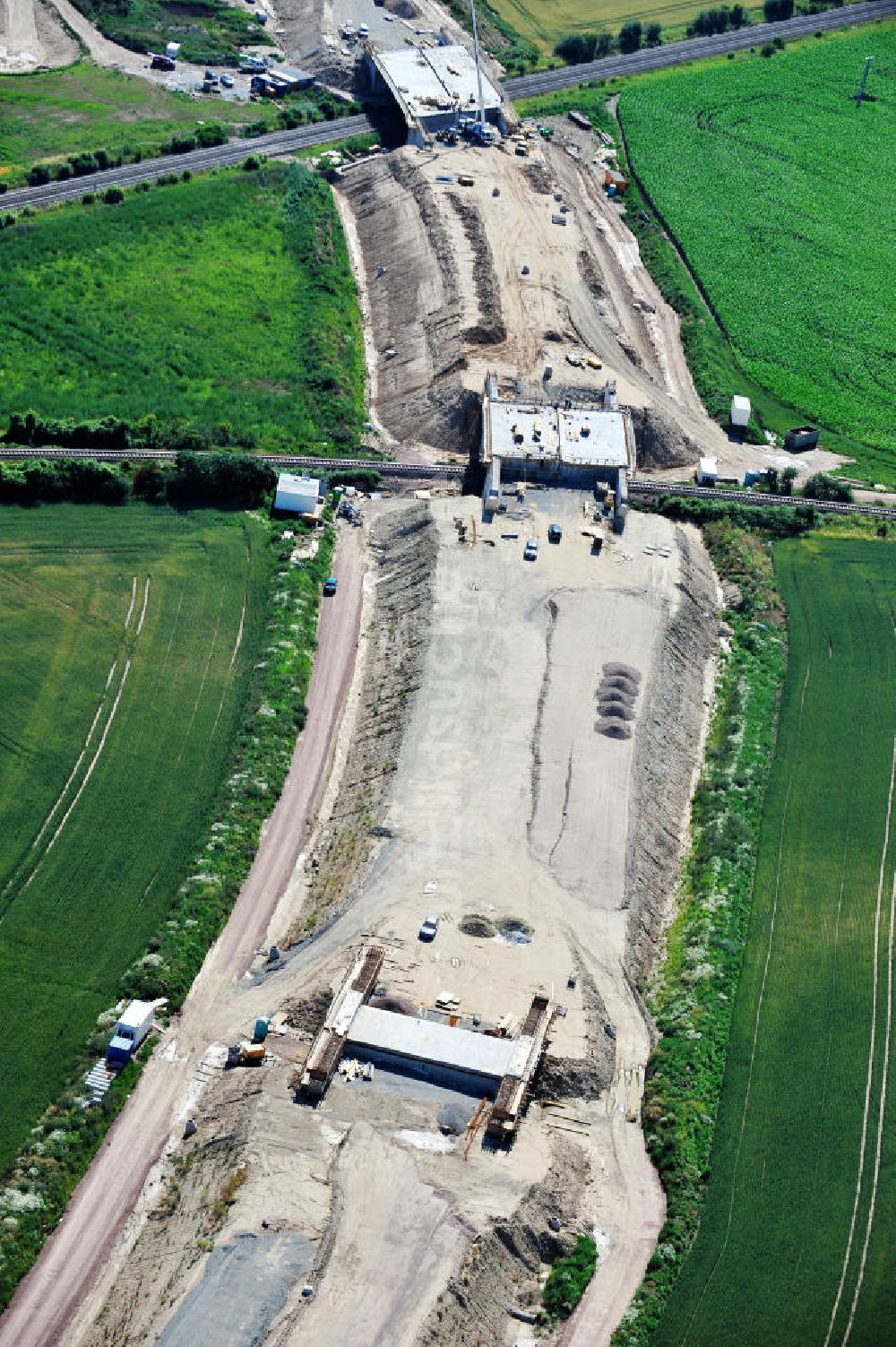 Luftaufnahme Bernburg - Baustelle Ortsumgehung B 6n und BA 14 Bernburg in Sachsen-Anhalt