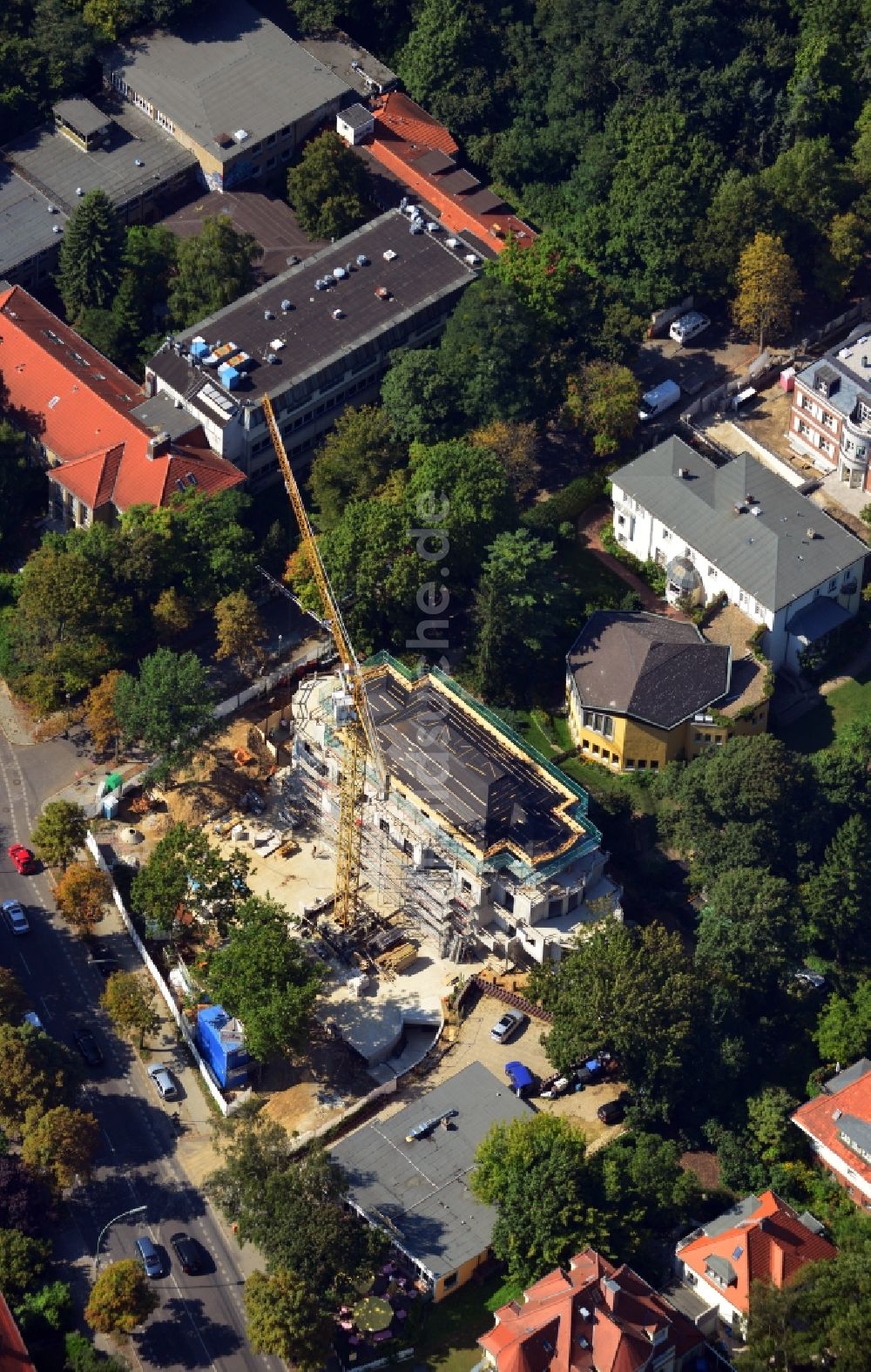 Berlin OT Dahlem von oben - Baustelle des Palais Luise im Ortsteil Dahlem in Berlin