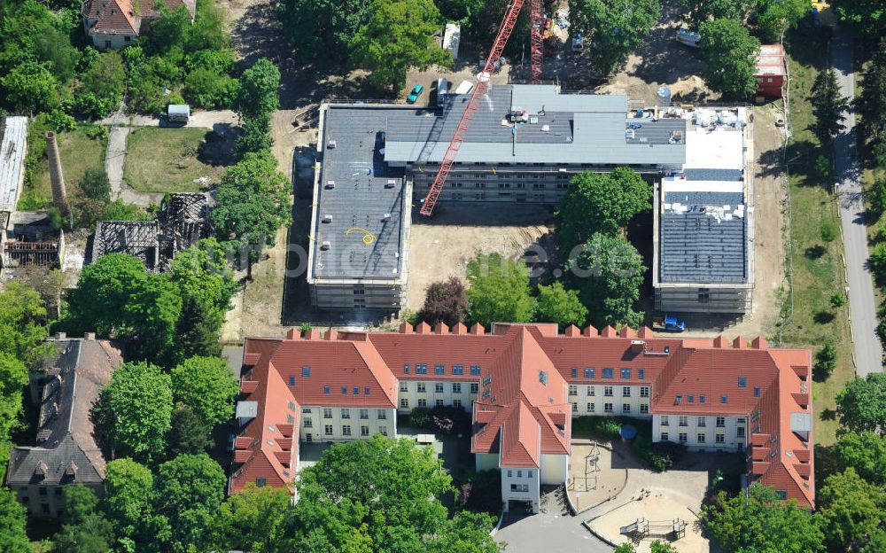 Luftaufnahme Berlin Karlshorst - Baustelle Pflegeheim Treskowallee in Berlin-Karlshorst