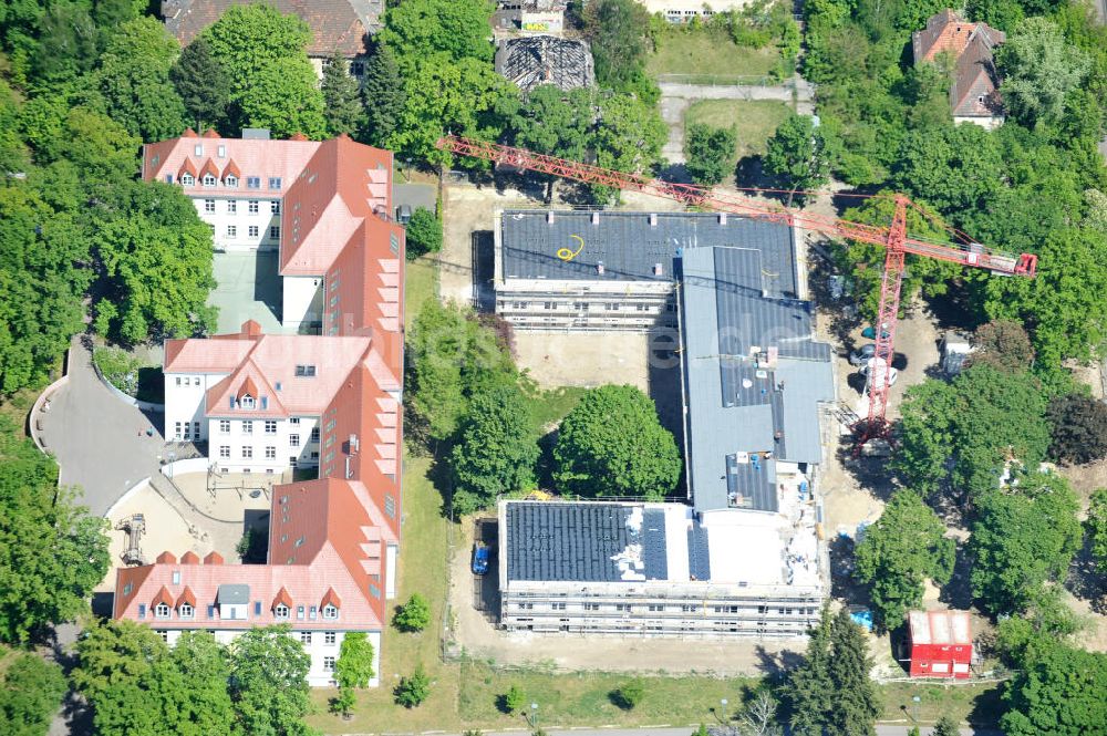 Luftaufnahme Berlin Karlshorst - Baustelle Pflegeheim Treskowallee in Berlin-Karlshorst