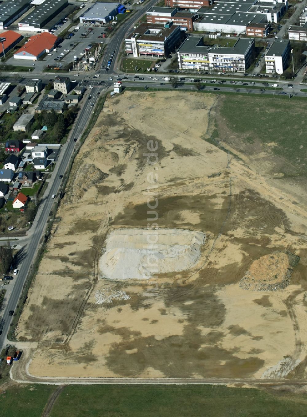 Berlin aus der Vogelperspektive: Baustelle an der Pilgramer Straße im Stadtteil Mahlsdorf im Bezirk Marzahn-Hellersdorf in Berlin