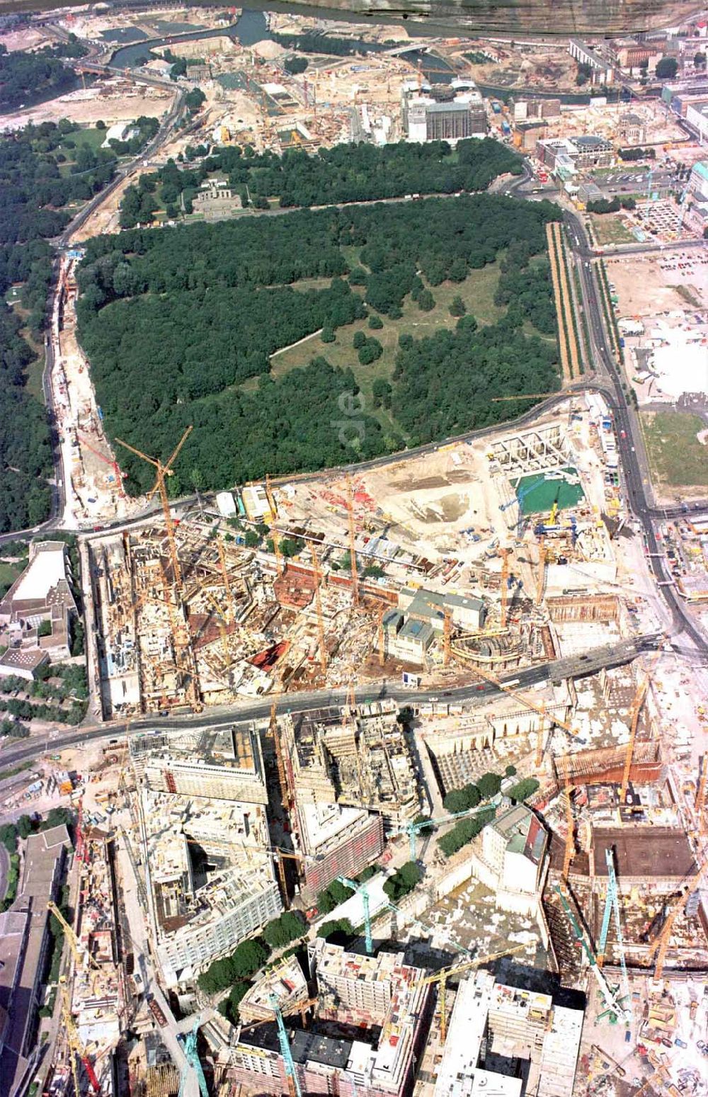 Luftaufnahme Berlin - Tiergarten - Baustelle Potsdamer Platz