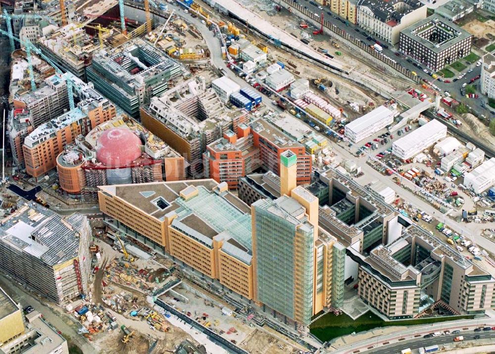 Berlin - Tiergarten aus der Vogelperspektive: Baustelle Potsdamer Platz.