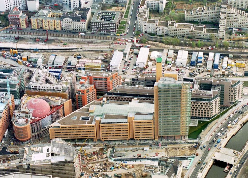 Luftaufnahme Berlin - Tiergarten - Baustelle Potsdamer Platz.