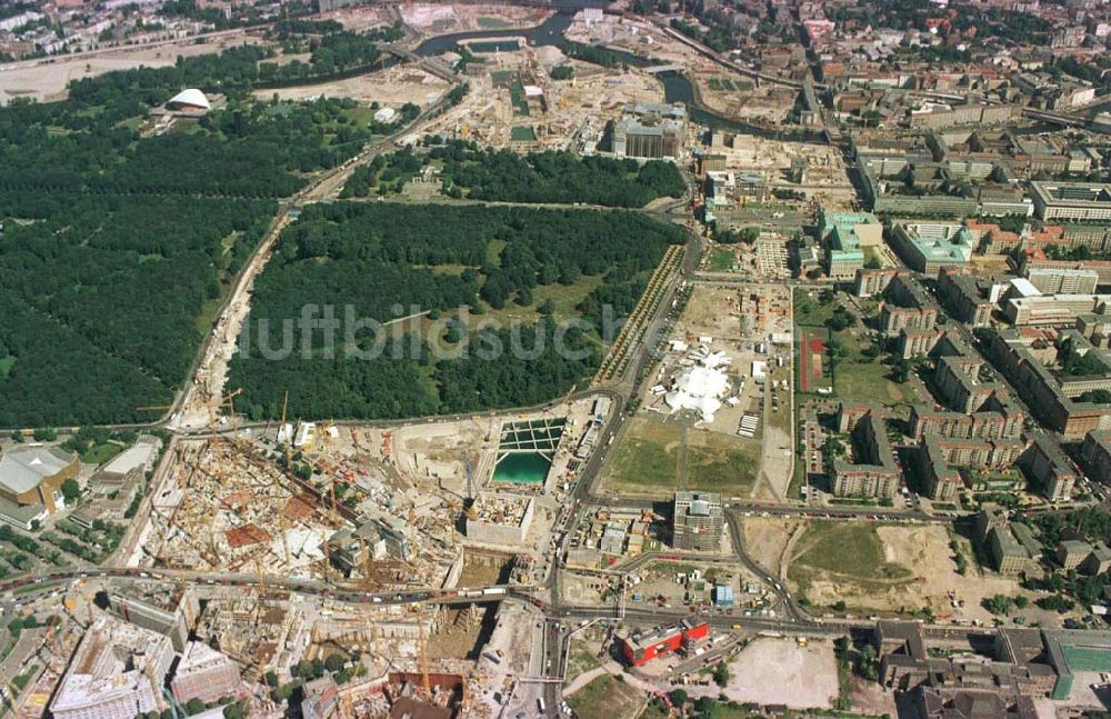 Berlin - Tiergarten von oben - Baustelle Potsdamer Platz im Berliner Tiergarten.