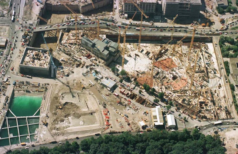 Luftbild Berlin - Tiergarten - Baustelle Potsdamer Platz im Berliner Tiergarten.