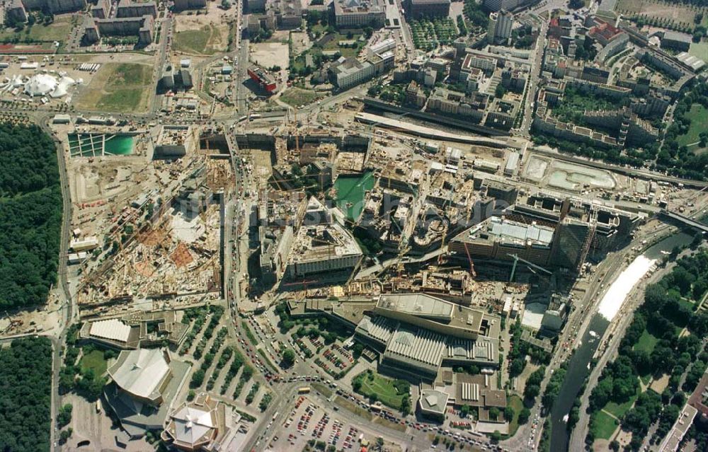 Berlin - Tiergarten von oben - Baustelle Potsdamer Platz im Berliner Tiergarten.