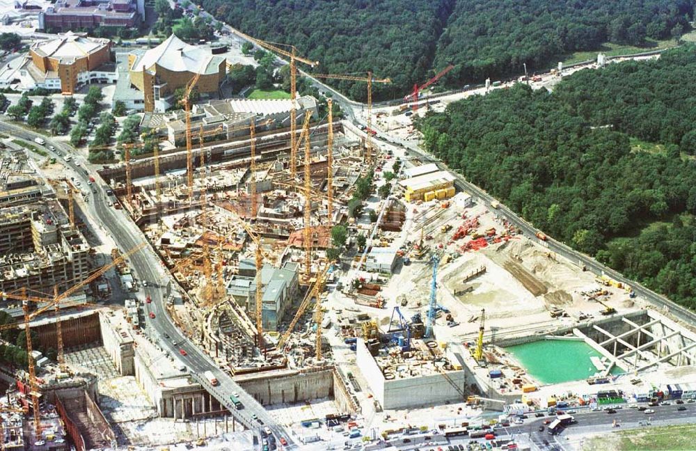 Berlin - Tiergarten von oben - Baustelle Potsdamer Platz - Projekt der SONY Berlin GmbH