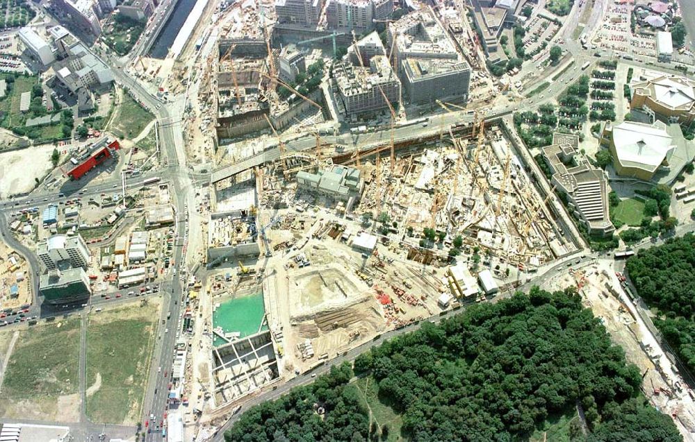 Berlin - Tiergarten von oben - Baustelle Potsdamer Platz - Projekt der SONY Berlin GmbH