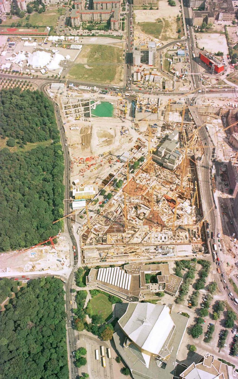 Berlin - Tiergarten aus der Vogelperspektive: Baustelle Potsdamer Platz - Projekt der SONY Berlin GmbH