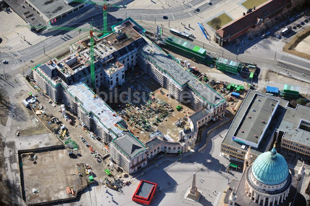 Potsdam aus der Vogelperspektive: Baustelle des Potsdamer Stadtschloß / Neuer Landtag