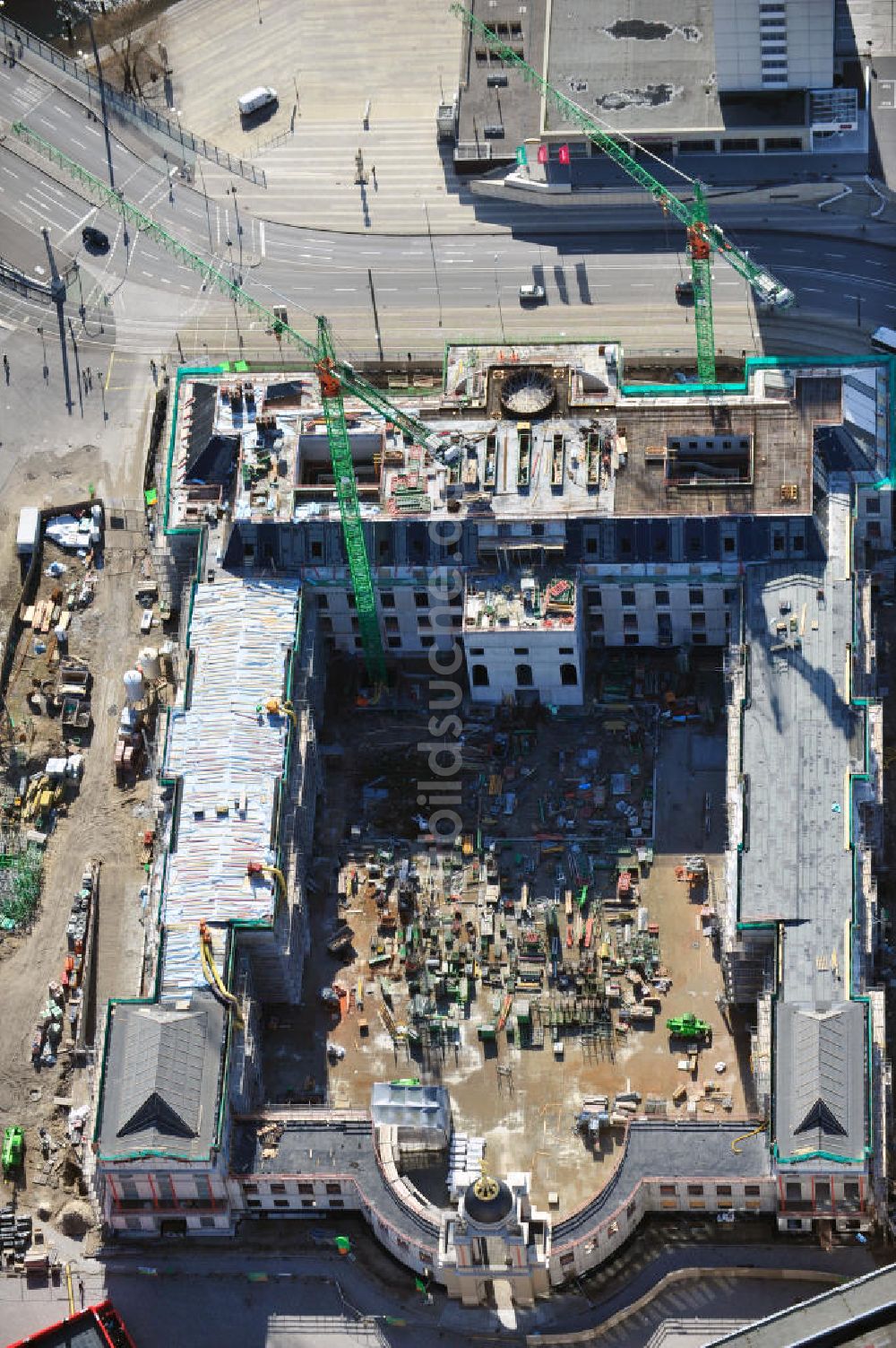 Potsdam aus der Vogelperspektive: Baustelle des Potsdamer Stadtschloß / Neuer Landtag