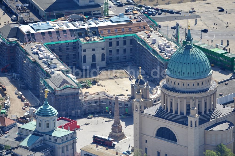 Potsdam aus der Vogelperspektive: Baustelle des Potsdamer Stadtschloß / Neuer Landtag